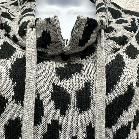 NEW! Made With Love Women’s Oversized Medium Cowl Neck Long Sleeve Sweater, V554 - Picture 6 of 15